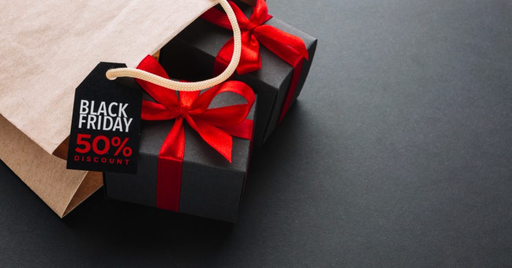 sale-paper-bag-with-presents-close-up