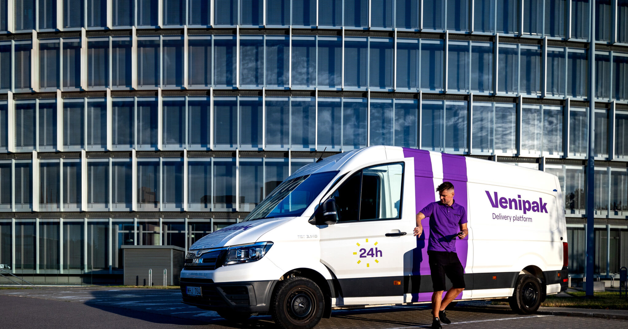 KAIPGERAI_VENIPAK_003_SMALL