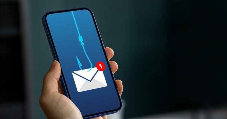 Nespauskite ant neaiškių atsiųstų nuorodų_Shutterstock nuotr.