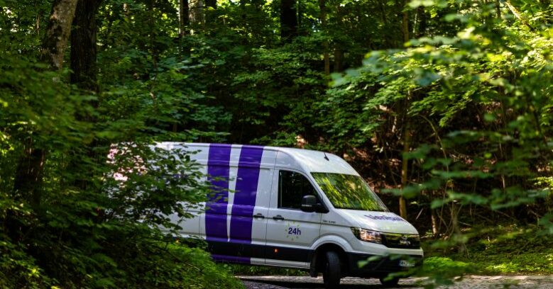 Žmonės internetu užsisako viską – net maistą_Venipak nuotr.